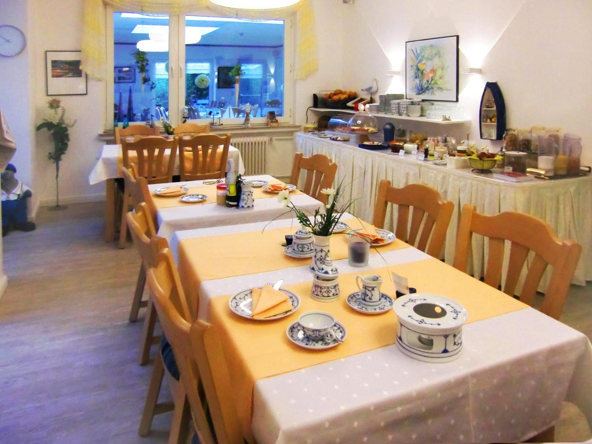 Hotel Ostfriesland Garni Норден Экстерьер фото