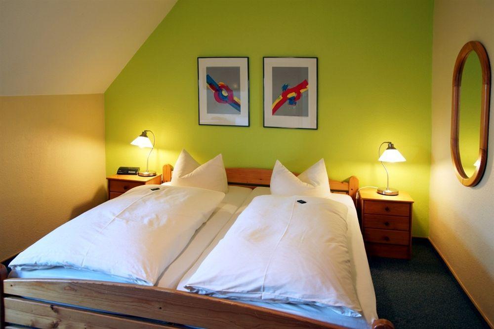 Hotel Ostfriesland Garni Норден Экстерьер фото
