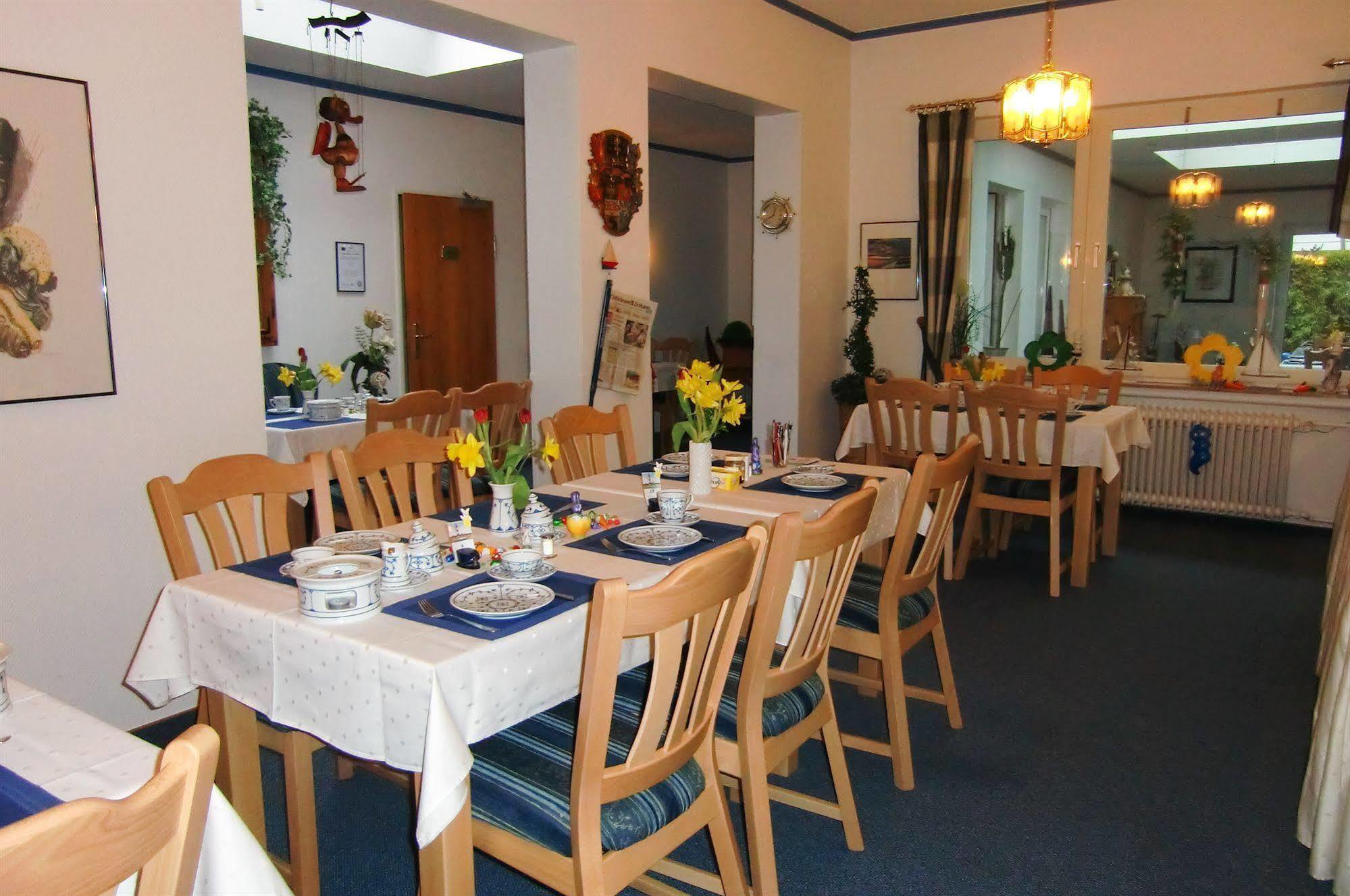 Hotel Ostfriesland Garni Норден Экстерьер фото